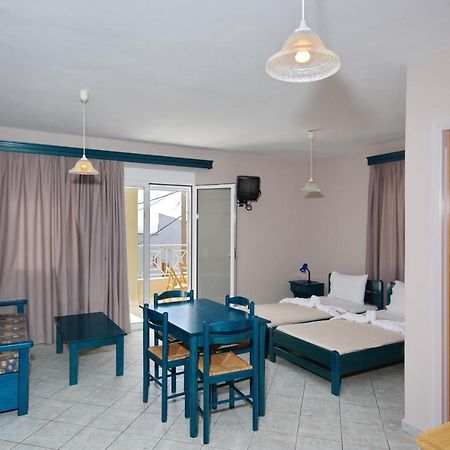 פטיטיריון Athanasia Studios מראה חיצוני תמונה